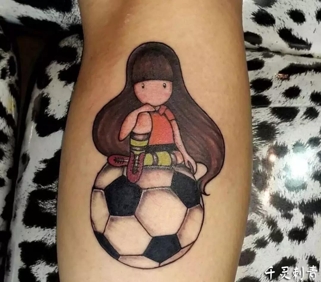 足球女孩纹身