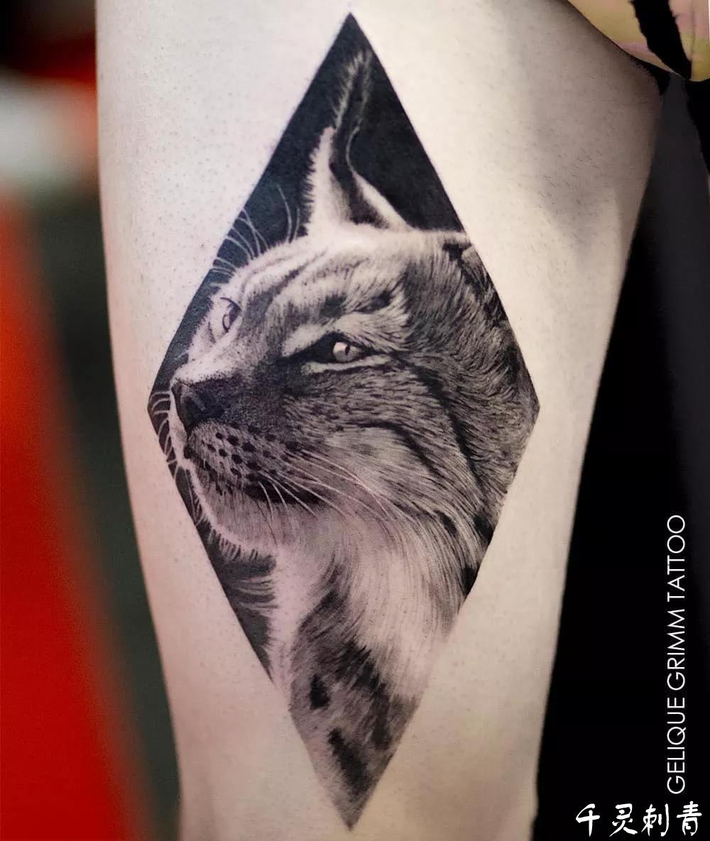 动物写实腿部猫咪纹身