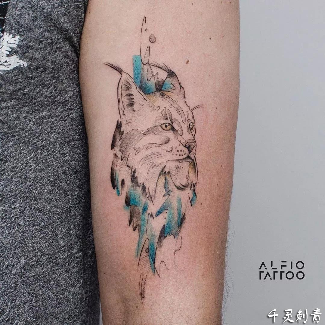 水彩狼狗纹身手稿图案