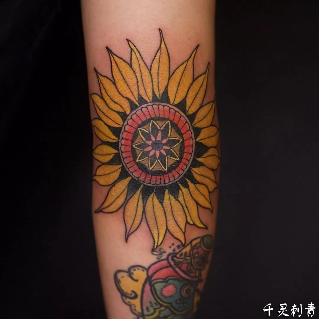 小臂向日葵纹身,小臂向日葵纹身手稿,小臂向日葵纹身手稿图案