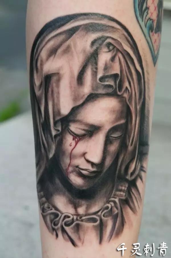 写实小臂圣母玛利亚纹身手稿图案