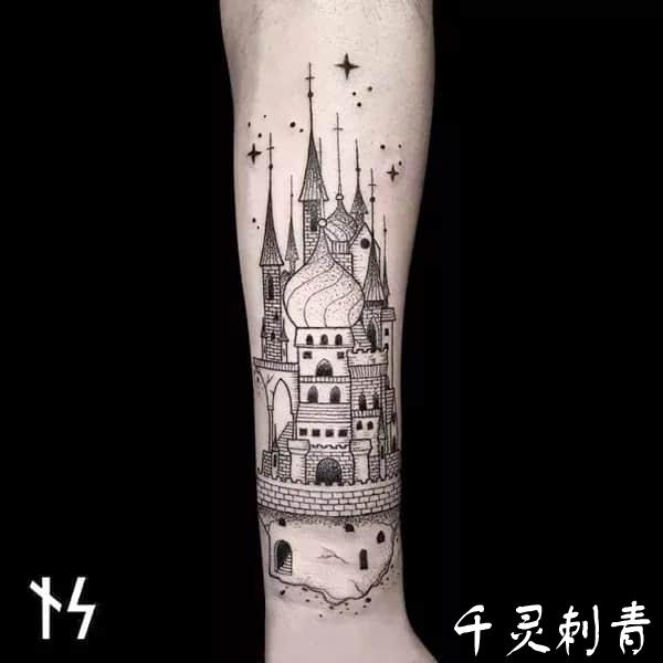小臂城堡纹身手稿图案