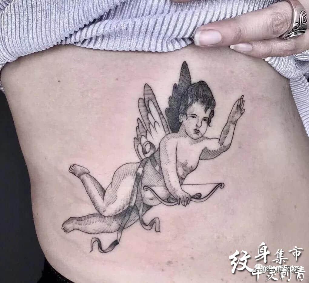 腰部小天使纹身手稿图案